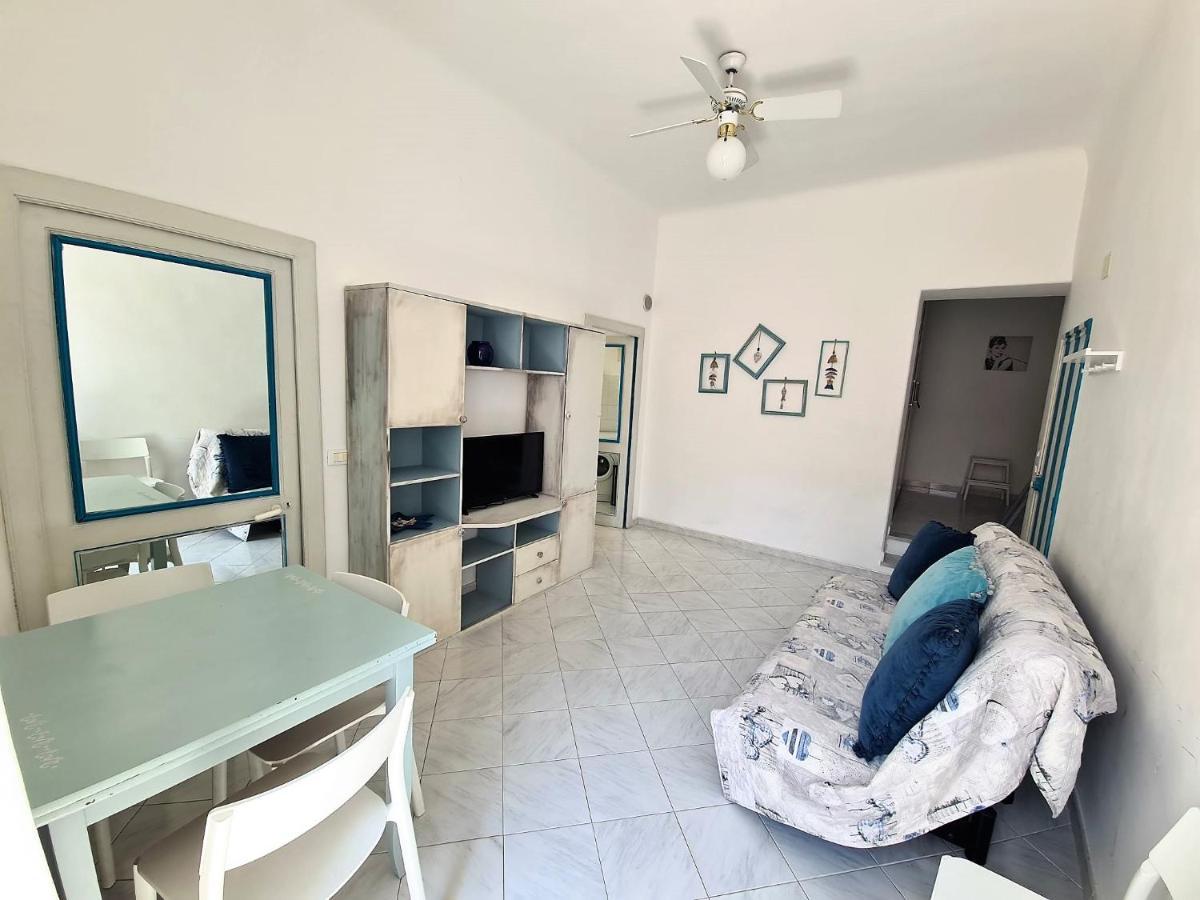 피날레리구레 Casa Cici A 50 Mt Dal Mare 아파트 외부 사진